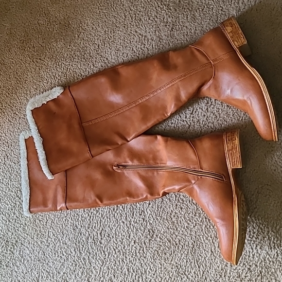 Venus Knee High, Fur Fold, 8.5 Cognac Boot - Picture 1 of 5
